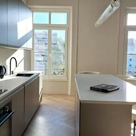 First Louis Marie Beautiful 3 Bedrooms Elegant And Apartament Cannes
